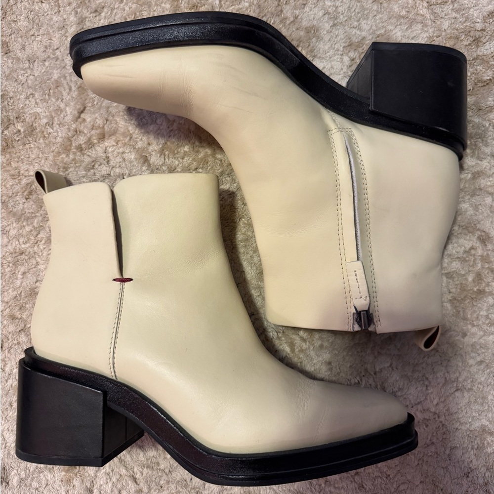 Franco Sarto Women’s Heeled Leather Ankle Boots in Cream 7.5 M